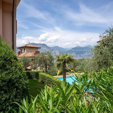 דירה Miry Beth's House *